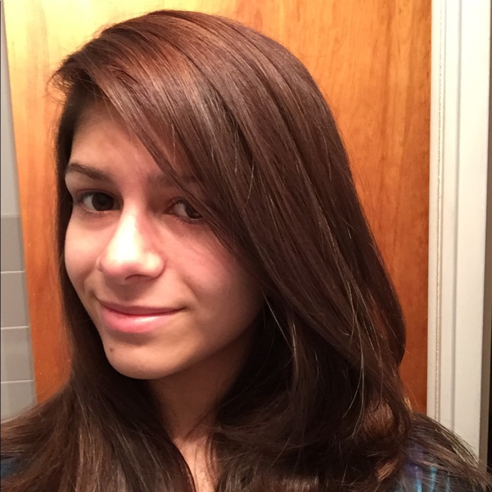 Meet your Posher, Marisa